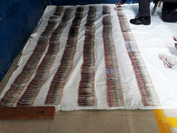 66 millones de pesos en efectivo