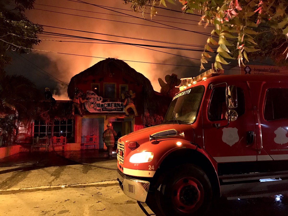 Incendio consumió gran parte de La Guacherna Restaurante Show en Barranquilla Incendio consumió gran parte de La Guacherna Restaurante Show en Barranquilla
