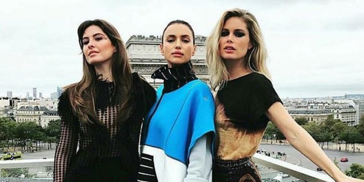 Instagram talianav. La samaria Taliana Vargas desfiló junto a Irina Shayk y Jane Fonda las tendencias de maquillaje.