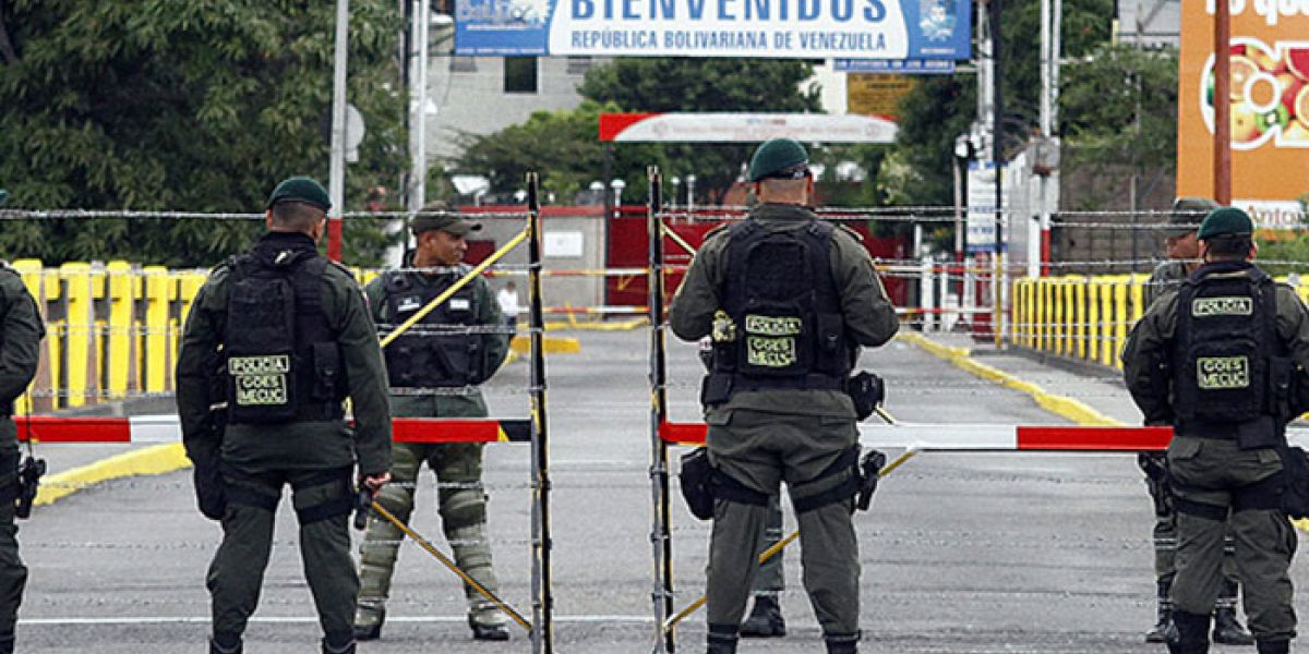 Archivo Aspecto de la frontera entre Colombia y Venezuela, en el estado Táchira.