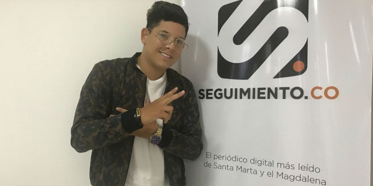 Seguimiento.co Gael Music, durante su visita a Seguimiento.co