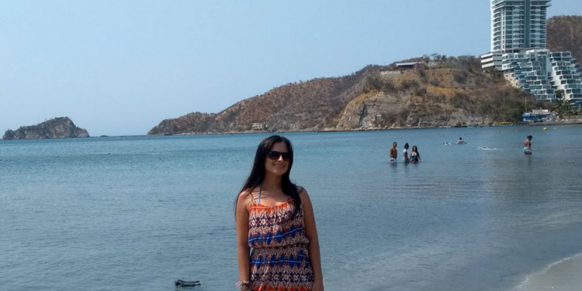 Twitter Mayra Acosta