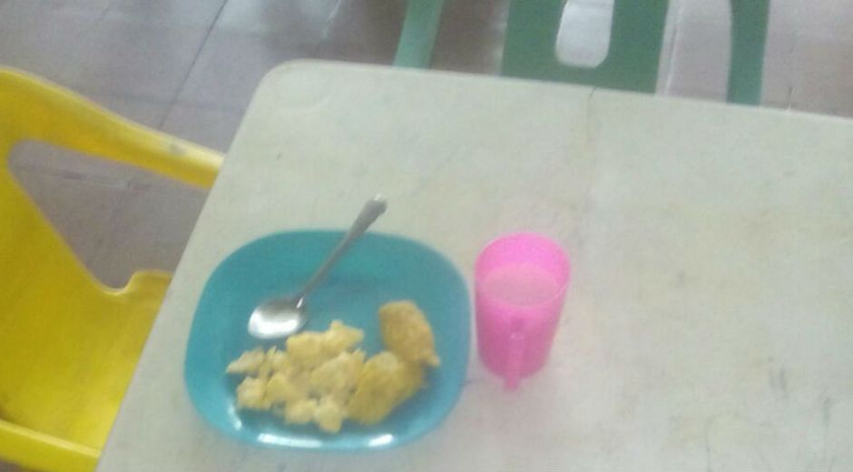 Archivo Los huevos fueron entregados a los niños en el programa de alimentación escolar.