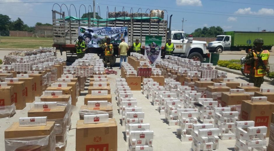 Foto: Ejército. 56 mil cajetillas de cigarrillo de diferentes marcas fueron incautadas en las vías del Cesar.