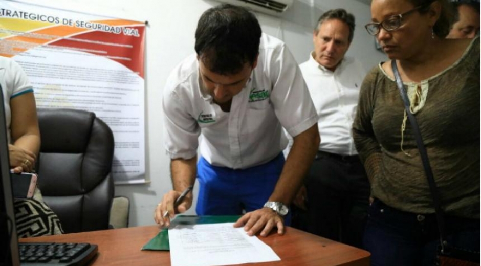 Foto: El Heraldo. Las partes firmaron el acta de concertación.