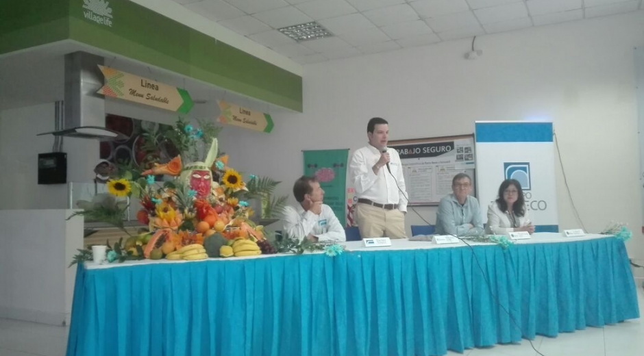Seguimiento.co Los resultados del estudios fueron socializados en las instalaciones de Puerto Nuevo. En la mesa funcionarios de Prodeco e Invemar.