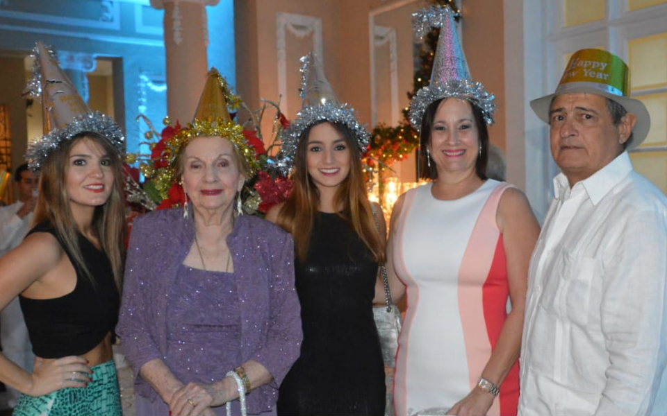 Óscar Mejía-Seguimiento Adriana Campo, Margarita Gutiérrez, Ana Margarita Campo, Margarita Pinedo, Joaquín Campo.