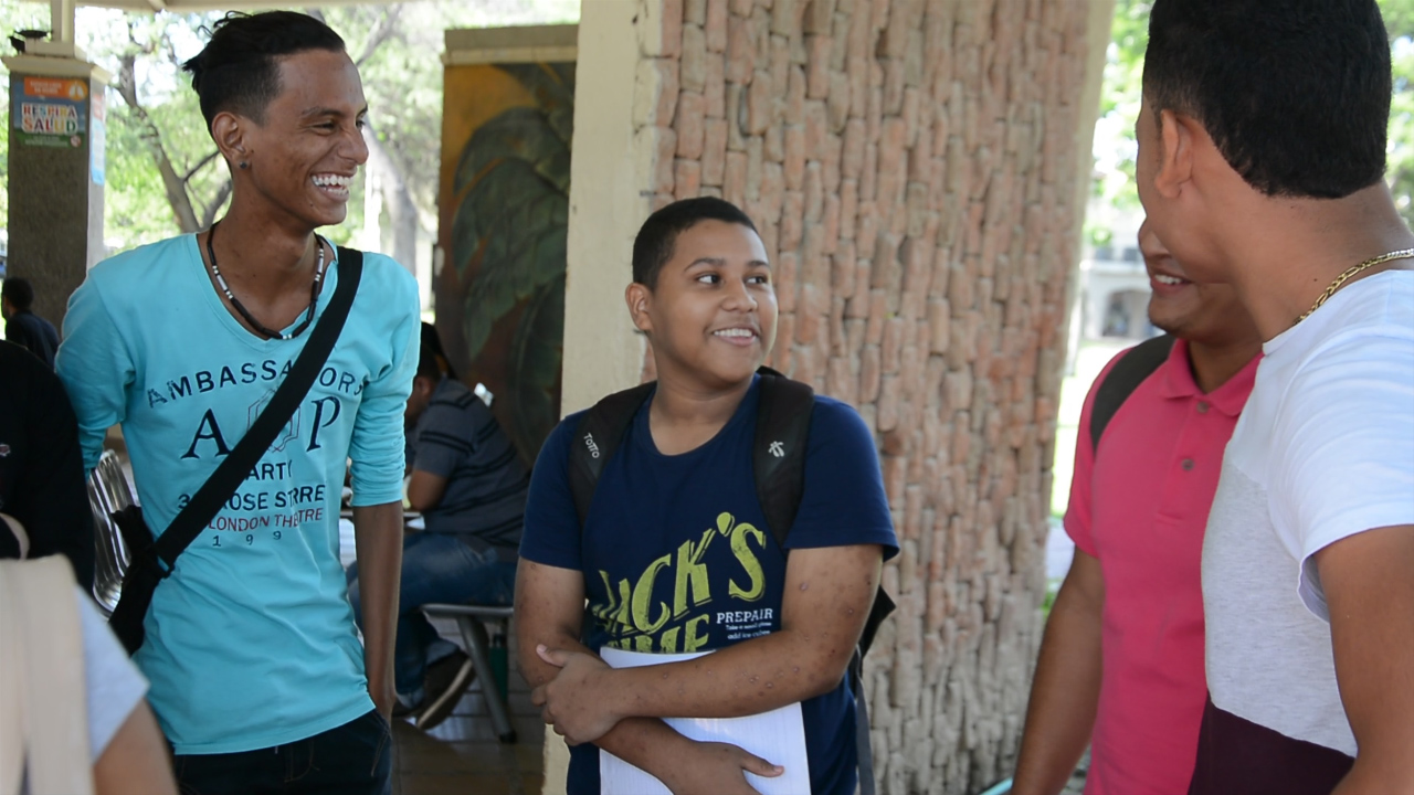 Estudiantes beneficiados por las becas de la Fundación Puerto de Santa Marta