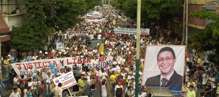 Marcha de apoyo a Caicedo en su época de rector de Unimagdalena.