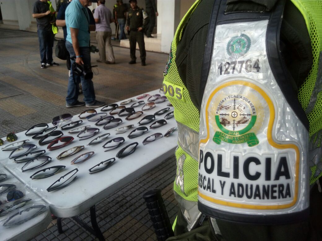 En el operativo fue incautada mercancía por 40 millones de pesos.