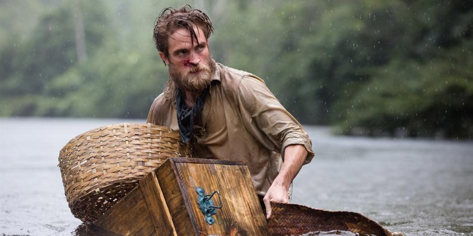 El británico Charlie Hunnam, en una escena filmada en la zona selvática de la Sierra Nevada.