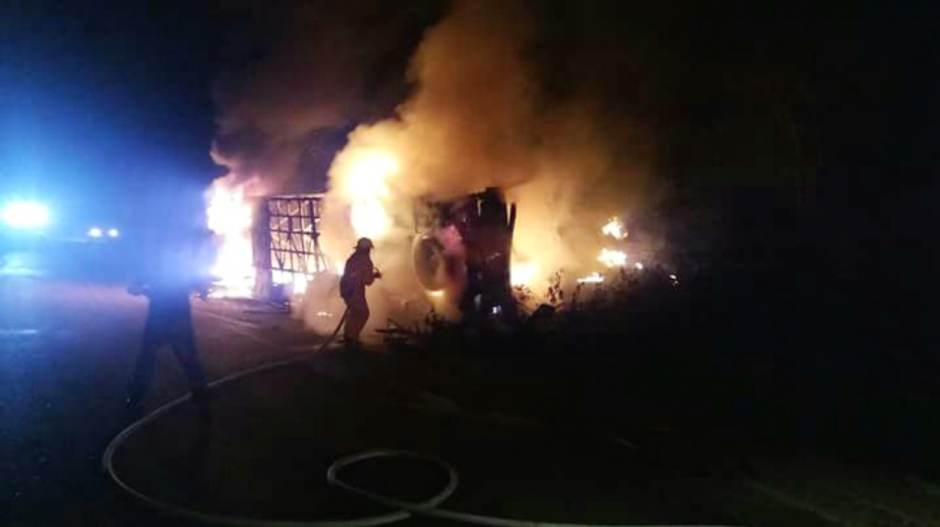 Las llamas ocasionaron la tragedia en La Guajira.