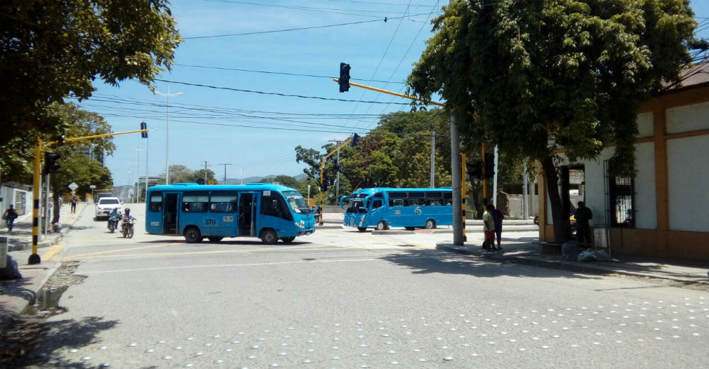 Desvió de buses en el Ziruma