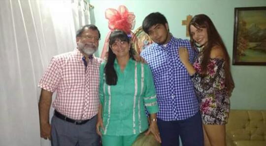 Familia samaria, accidentada.