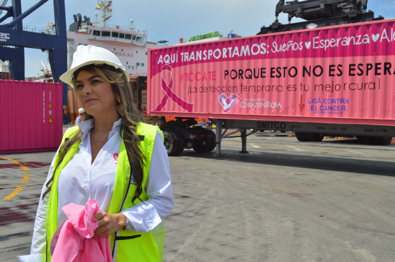 Johana Mancuso representante de la Fundación Corazón Rosa