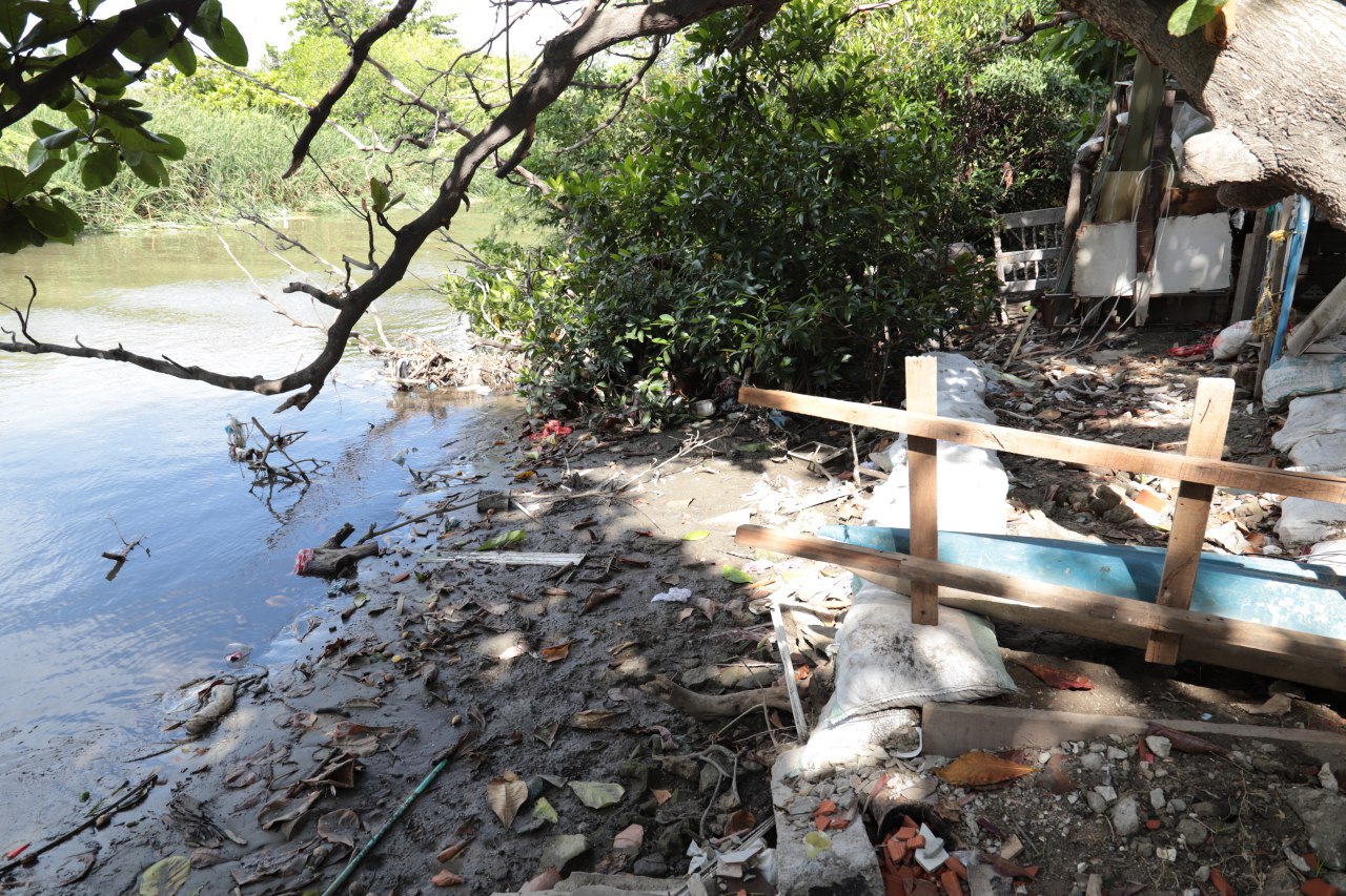 La vivienda estaba ubicada a escasos 2 metros del río.