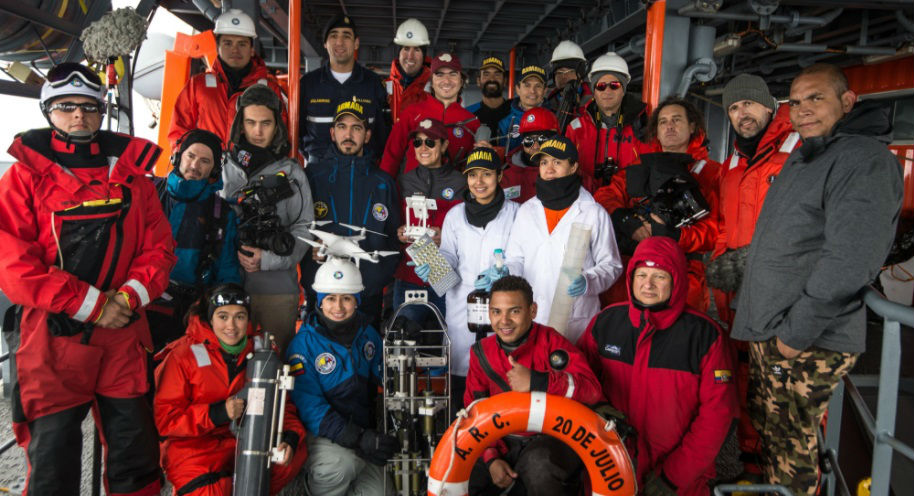 El grupo de investigadores se enfocan en los espacios marinos del Pacífico y Estrecho de Gerlache, orientándose en la biología marina, la conservación, la seguridad marítima integral, entre otras.