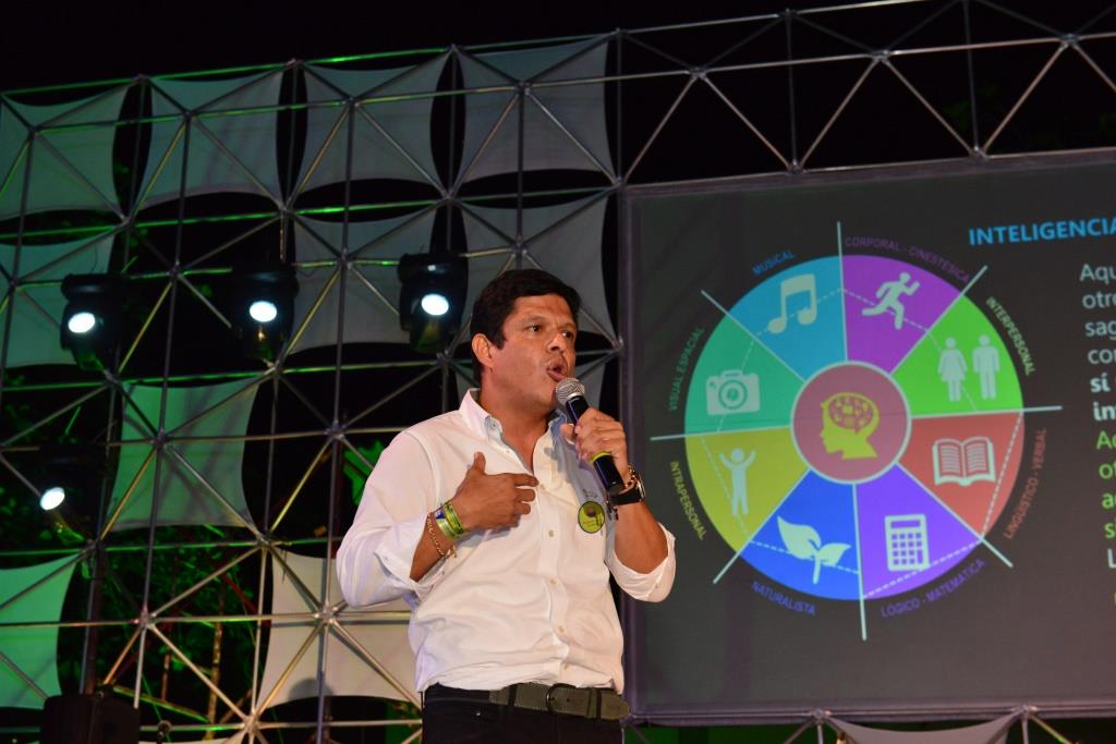 Rector Pablo Vera Salazar dará la bienvenida a los nuevos estudiantes.