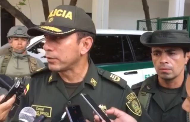 Comandante de la Policía Metropolitana, coronel, Gustavo Berdugo y coronel Alexander Sánchez Acosta, comandante de la Dirección de Antinarcóticos Región No.8. 