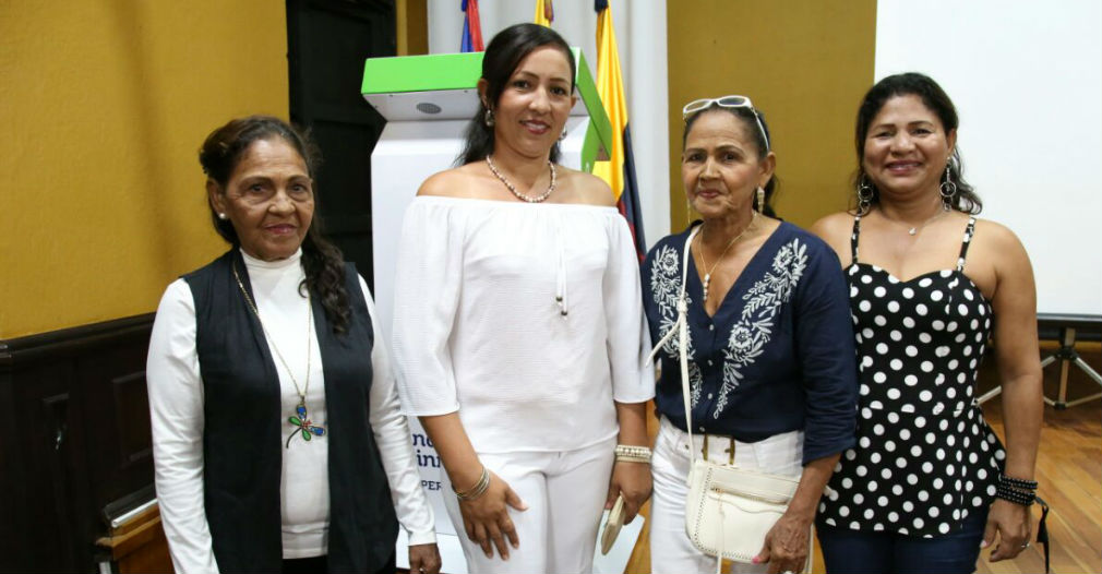 Asistieron al lanzamiento Lesa Daza, Erika Rangel, Elizabelth Crespo y Donatila Crespo, quienes hacen parte de la comunidad que participó en este documental.