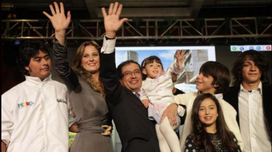 Gustavo Petro y su familia