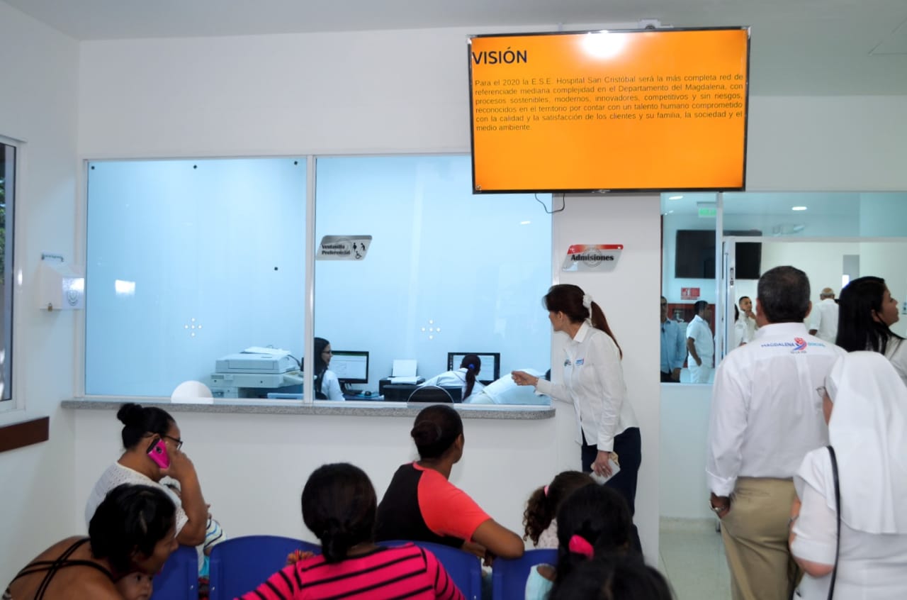 Visita de la Gobernadora al Hospital San Cristóbal de Ciénaga.