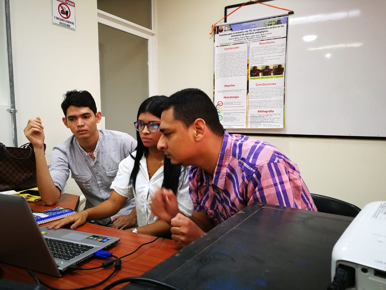 ‘Prototipo para la inclusión con TIC de estudiantes sordos en los escenarios de prácticas pedagógicas’ tiene la capacidad de ser implementado como herramienta metodológica sobre diferentes contenidos.