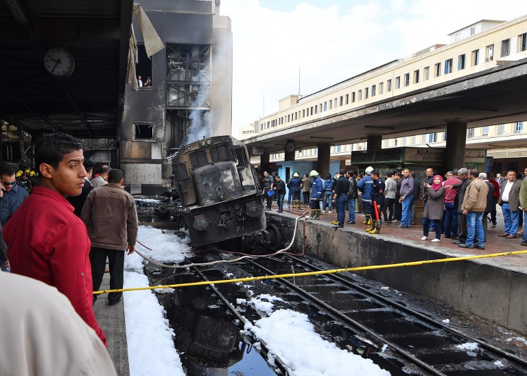 Tragedia por tren que se estrella y explota en Egipto