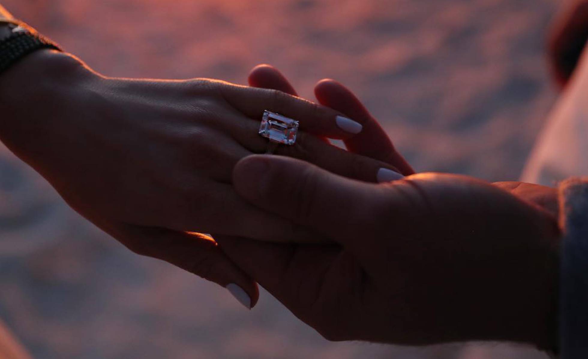 Esta es la imagen con la que la pareja anunció su matrimonio. 