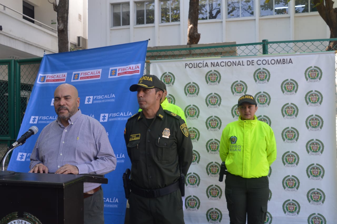 El director de Fiscalía, Vicente Guzmán, y comandante de la Policía Metropolitana, coronel Gustavo Berdugo.