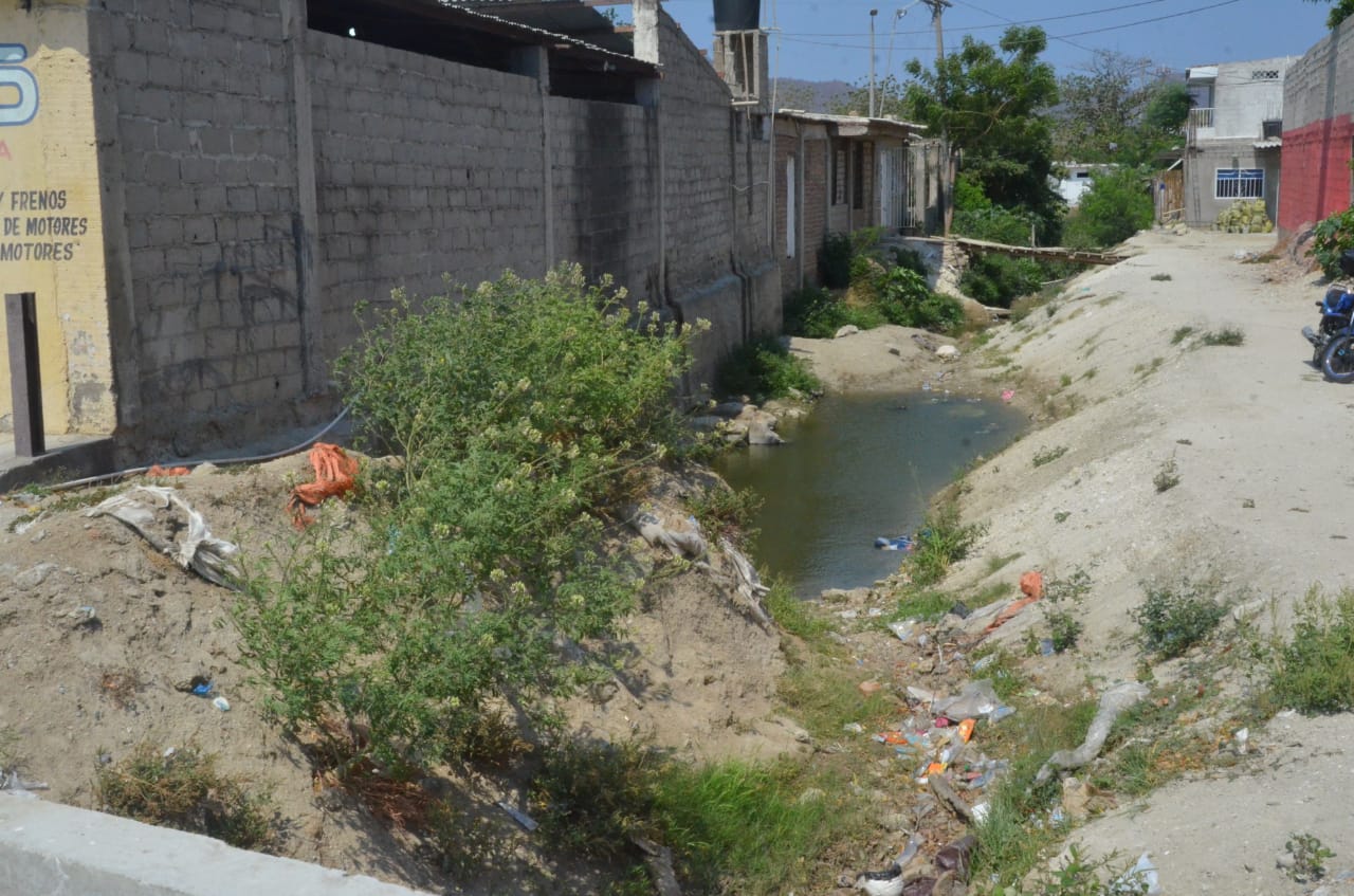 Estado actual de las obras del colector pluvial de la Troncal del Caribe. 