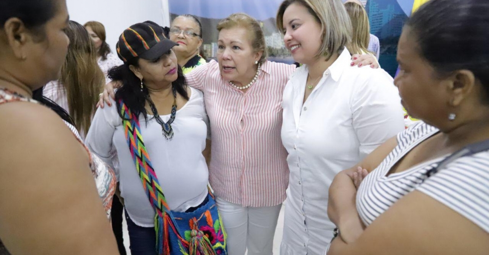 Hilda Caballero estuvo ejerciendo funciones de secretaria privada sin estar nombrada. 