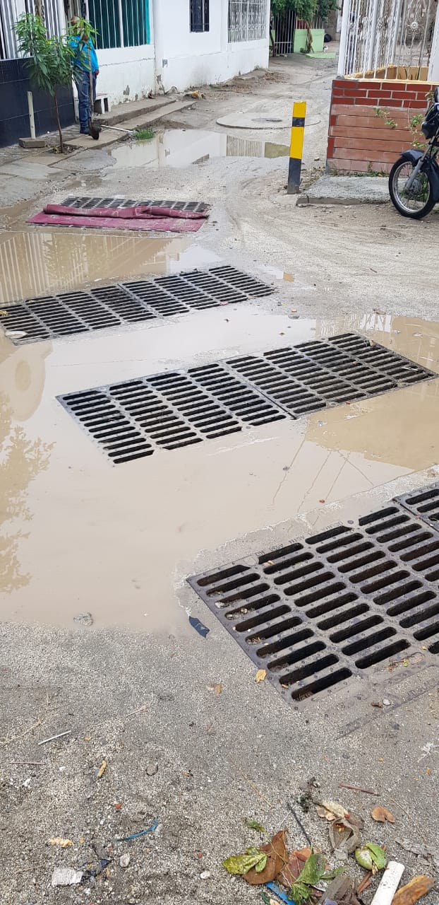 Estos son los sumideros que ayudan a canalizar la lluvia en la carrera 19.