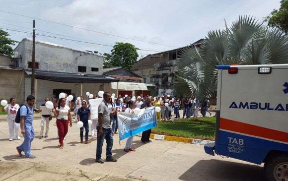 Manifestación en El Bagre contra la violencia y asesinato de joven médico 