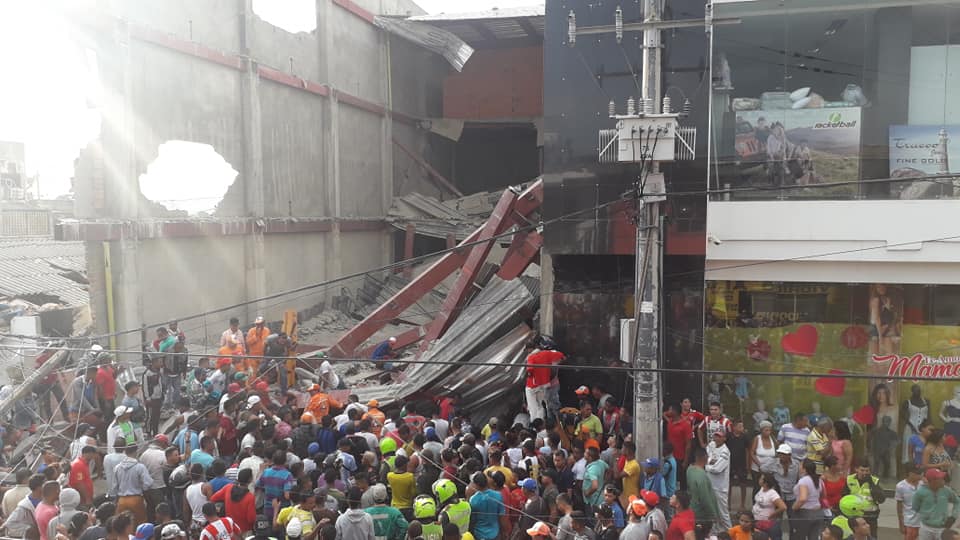 El Cuerpo de Bomberos de Fundación rescató cerca de siete personas entre los escombros