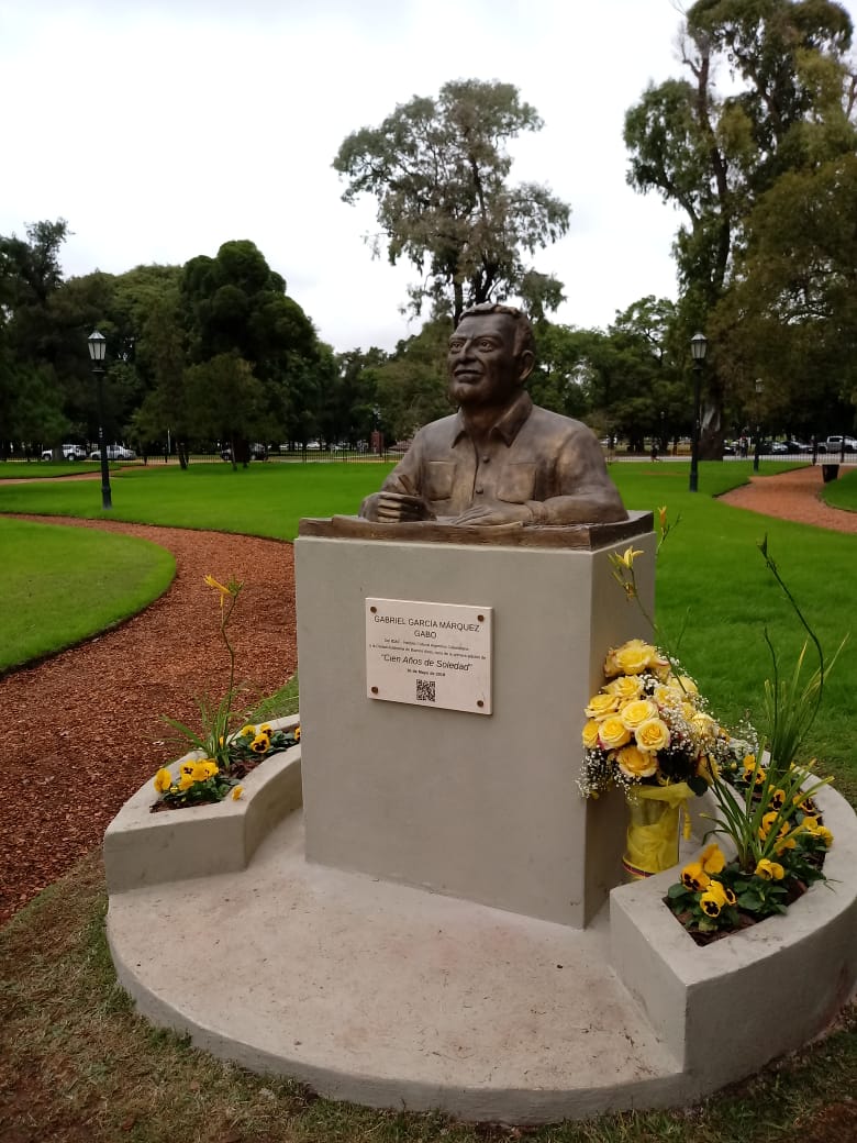 El ‘padre del realismo mágico’ estará para siempre en el Rosedal de Palermo.