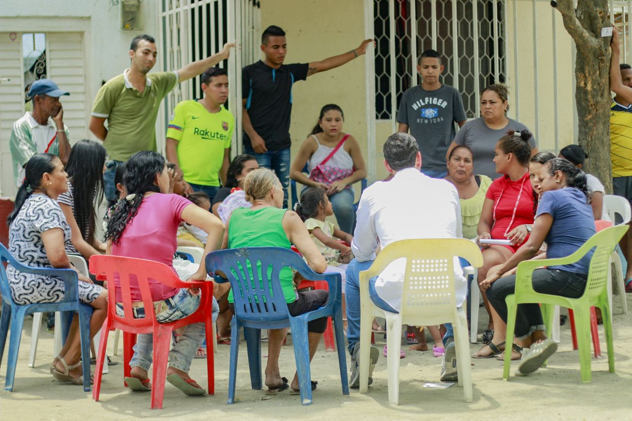 Las personas pidieron al ‘Mello’ mediar en solución al problema del agua.