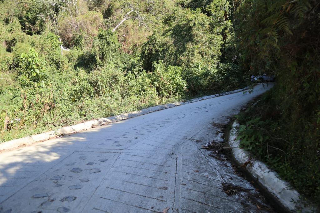 La red de vías terciarias garantizan la intercomunicación terrestre de la población rural del territorio.