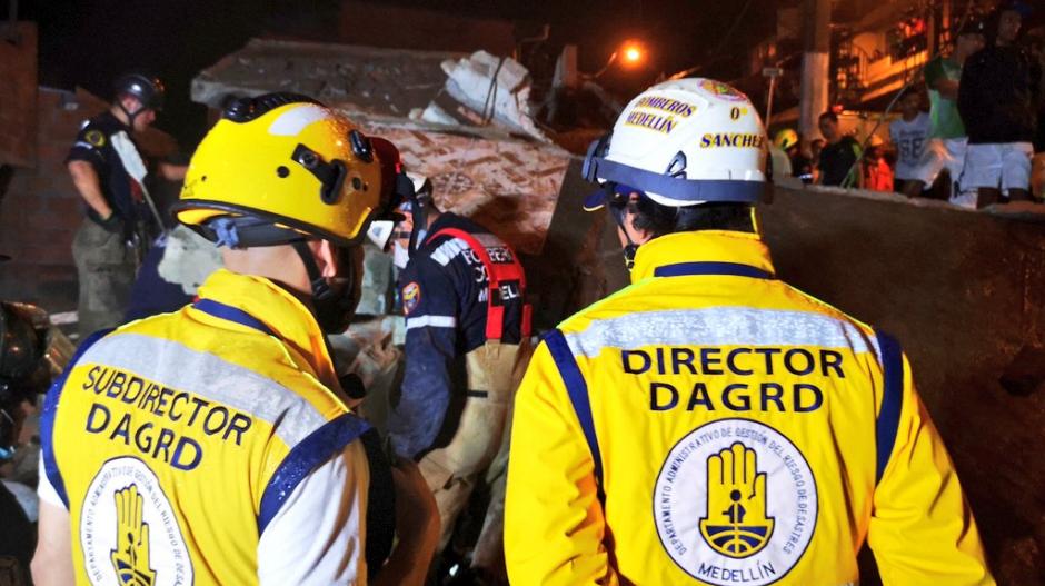 Cuerpos de socorro trabajaron en la emergencia.