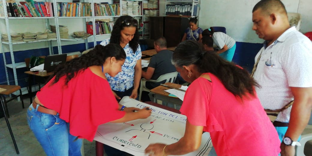 Durante el evento se efectuaron diversas actividades que permitieran contagiar sobre la necesidad de investigar e innovar con el uso de medios tecnológicos.