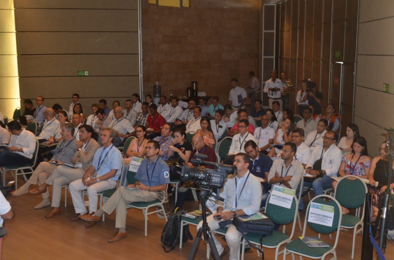 Primera Mesa Nacional Ambiental de Restitución de Tierras