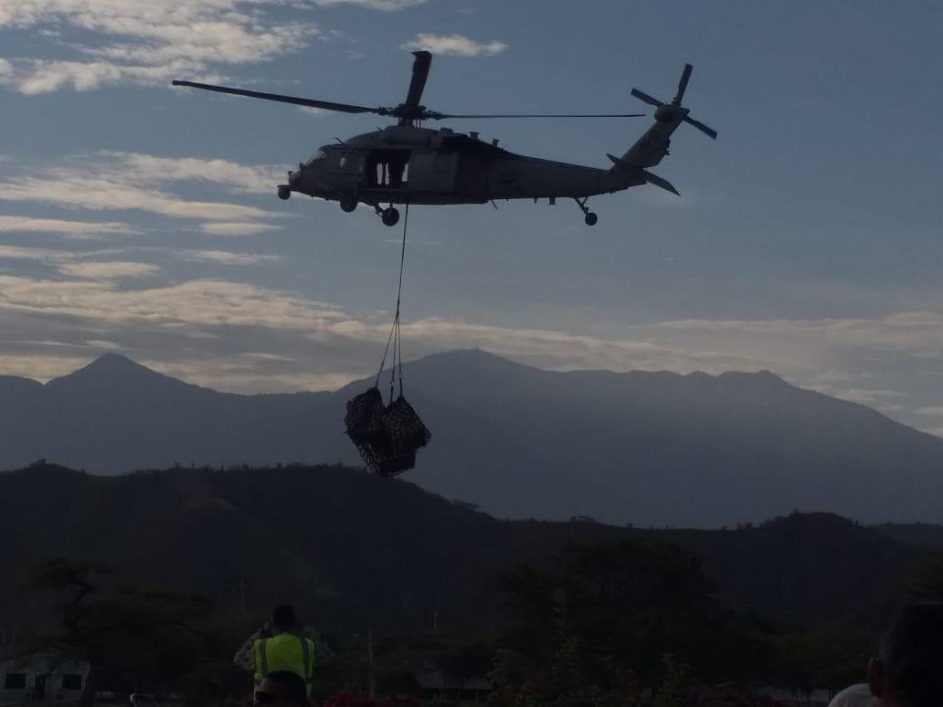 El Ejército realizó 22 viajes en helicóptero para transportar los medicamentos y equipos.