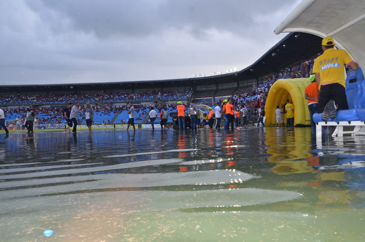 Cancha del Sierra Nevada inundada