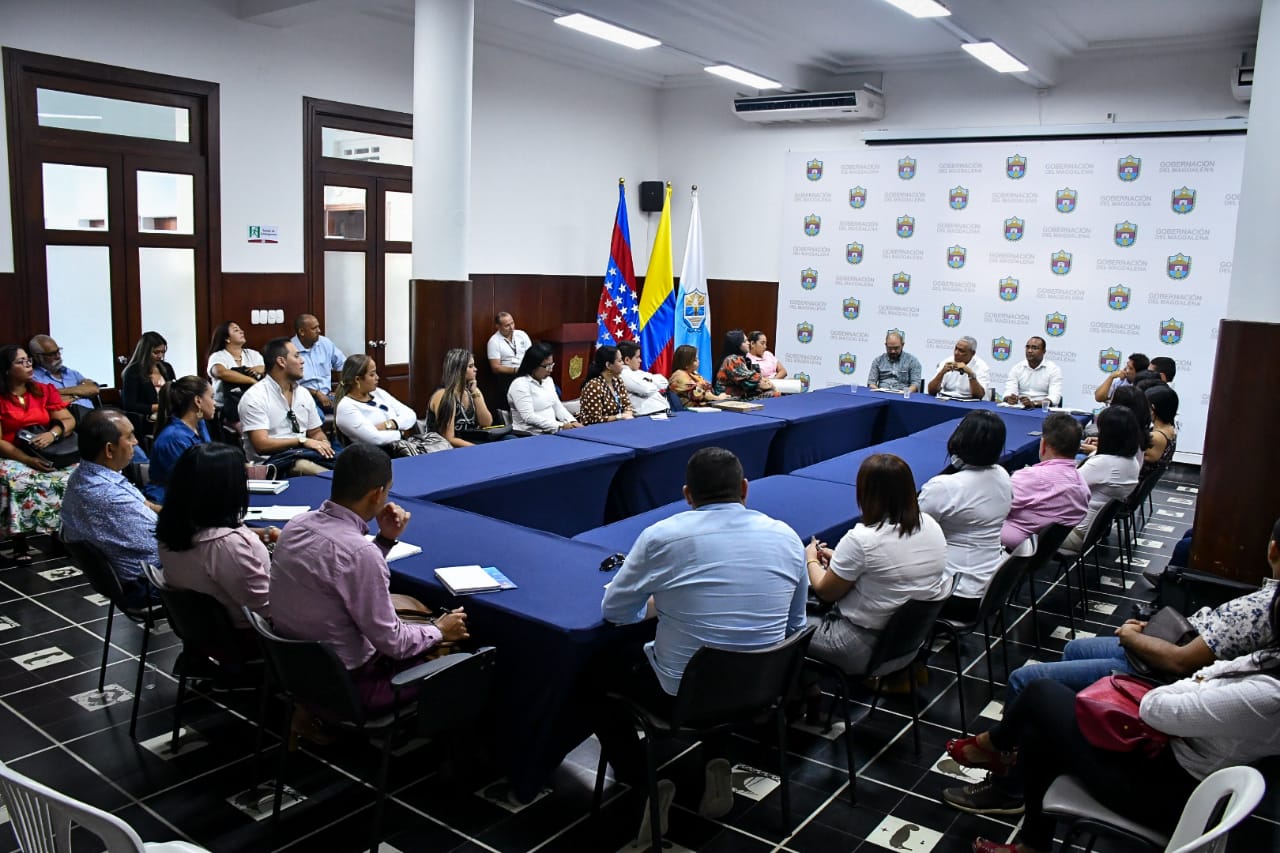 Reunión de empresarios con miembros de la Gobernación del Magdalena