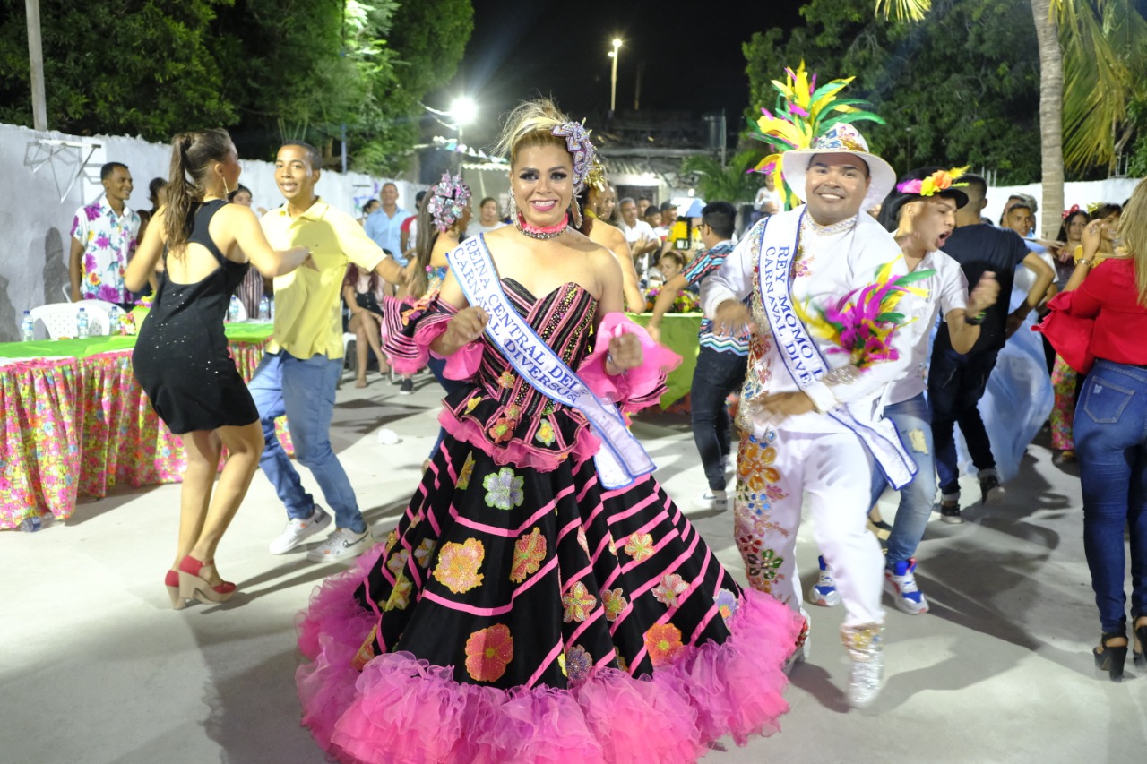 La Reina Central y el Rey Momo del Carnaval Diverso.
