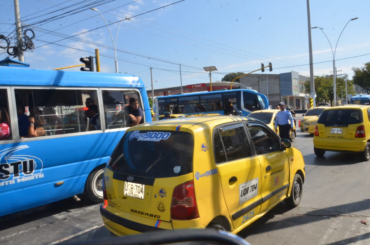 En la Avenida del Río se registraron congestiones vehículares. 