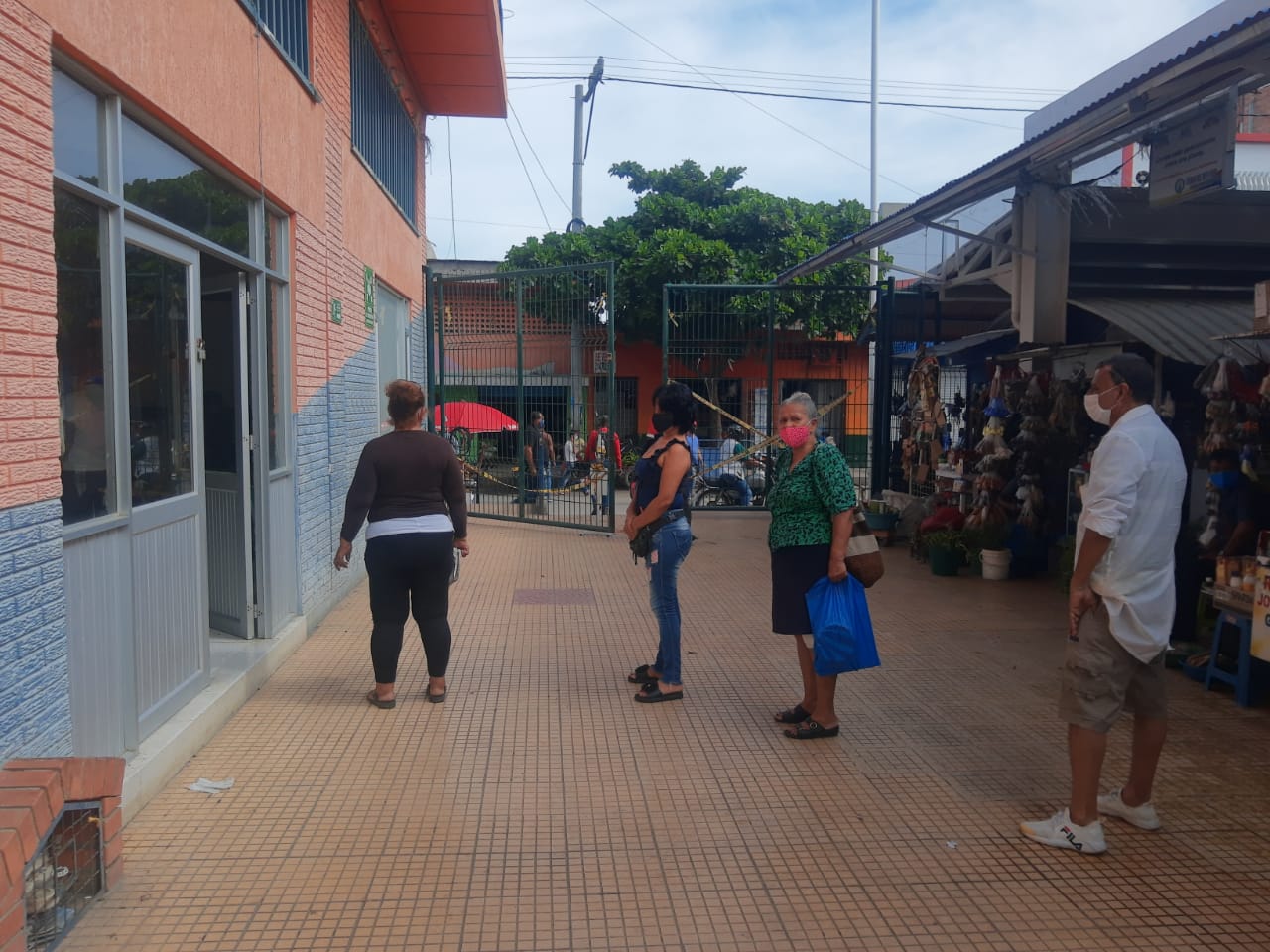 Vendedores del Mercado.