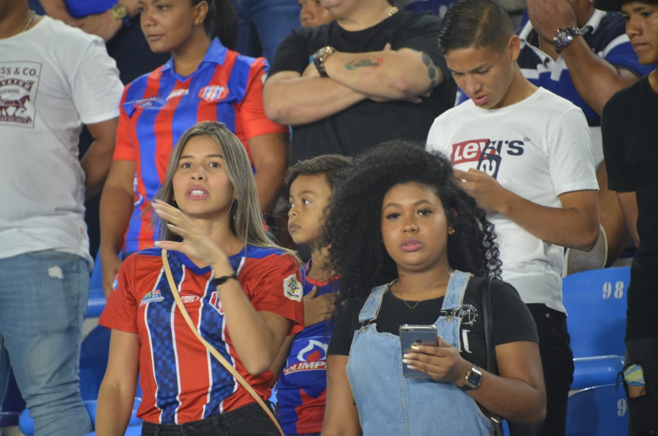 Momentos de angustia en la tribuna.