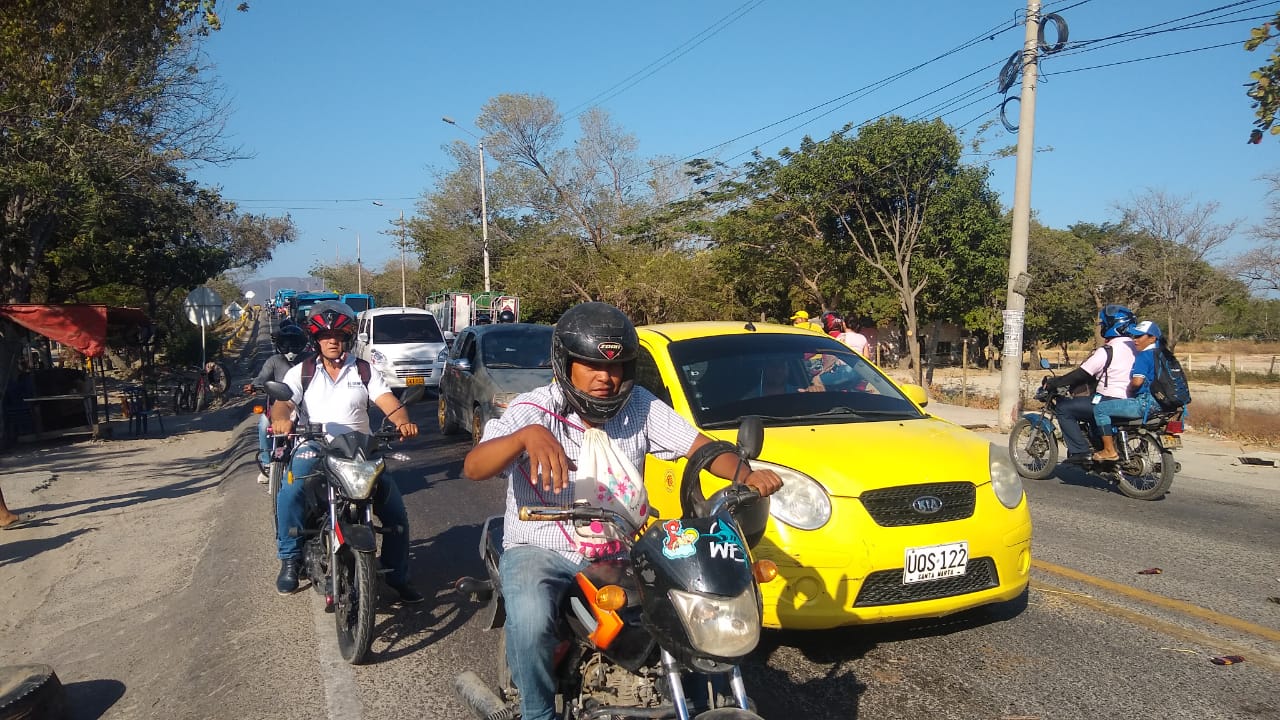 La protesta ha generado caos vehícular. 