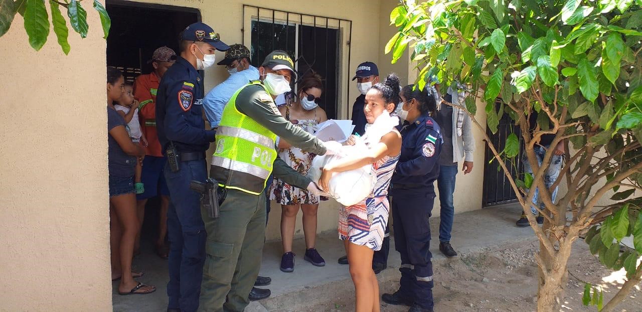 Entrega de mercados.